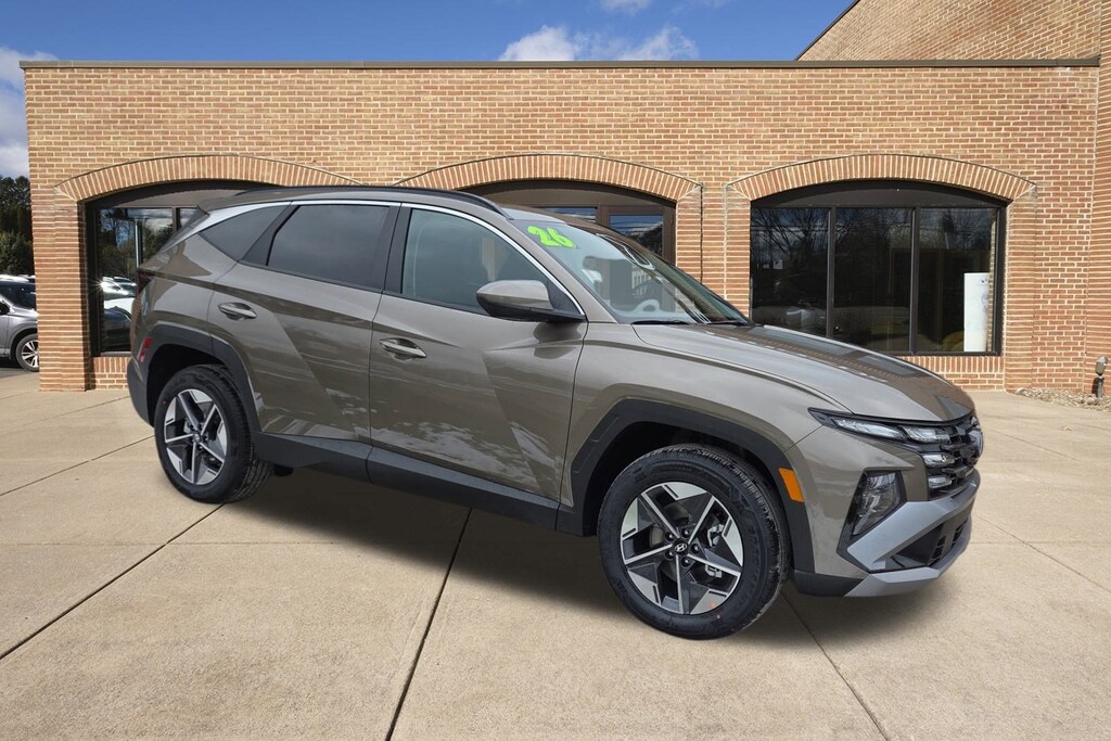 New 2026 Hyundai Tucson Hybrid SEL SUV