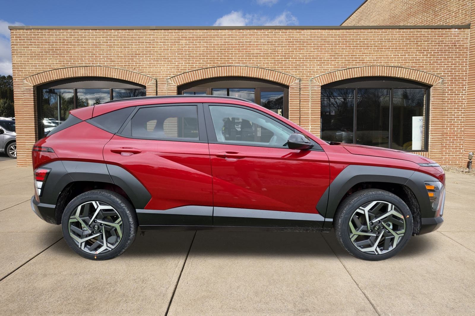 2026 Hyundai Kona SEL photo 2