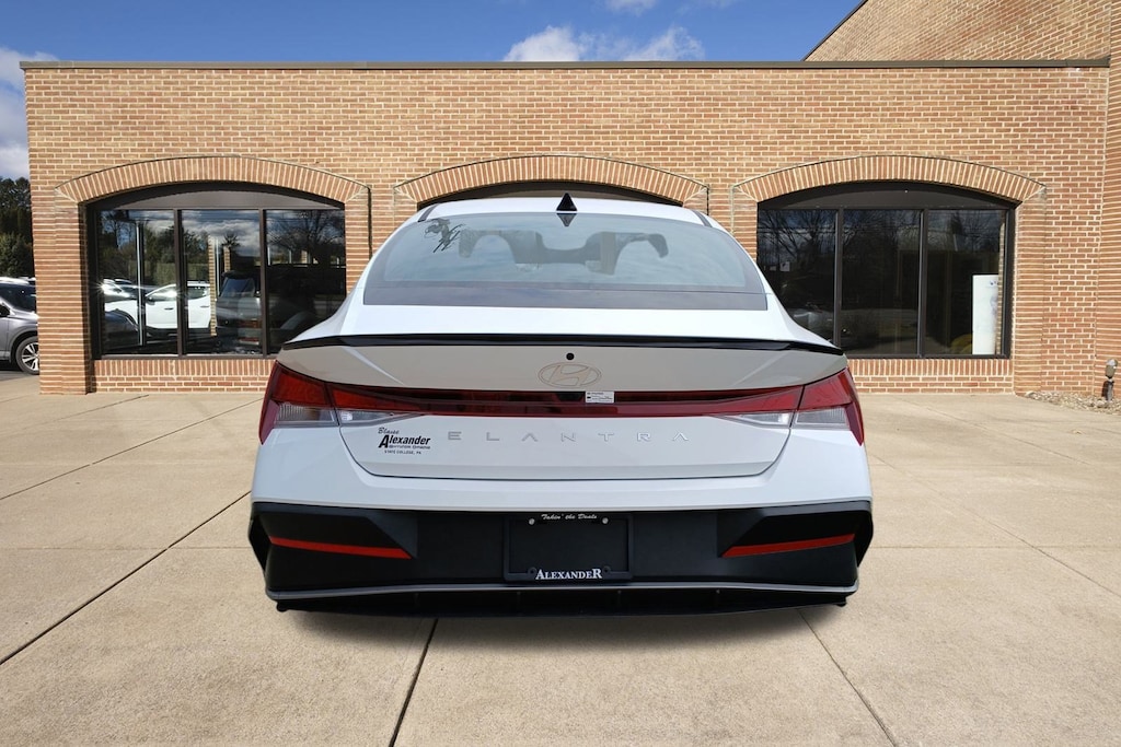 New 2025 Hyundai Elantra SEL Sport Sedan