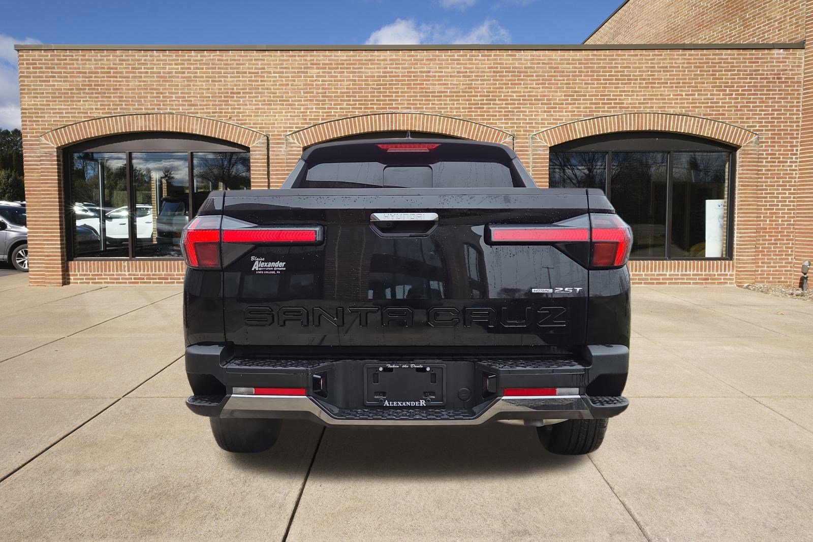 2026 Hyundai Santa Cruz SEL Activity photo 3