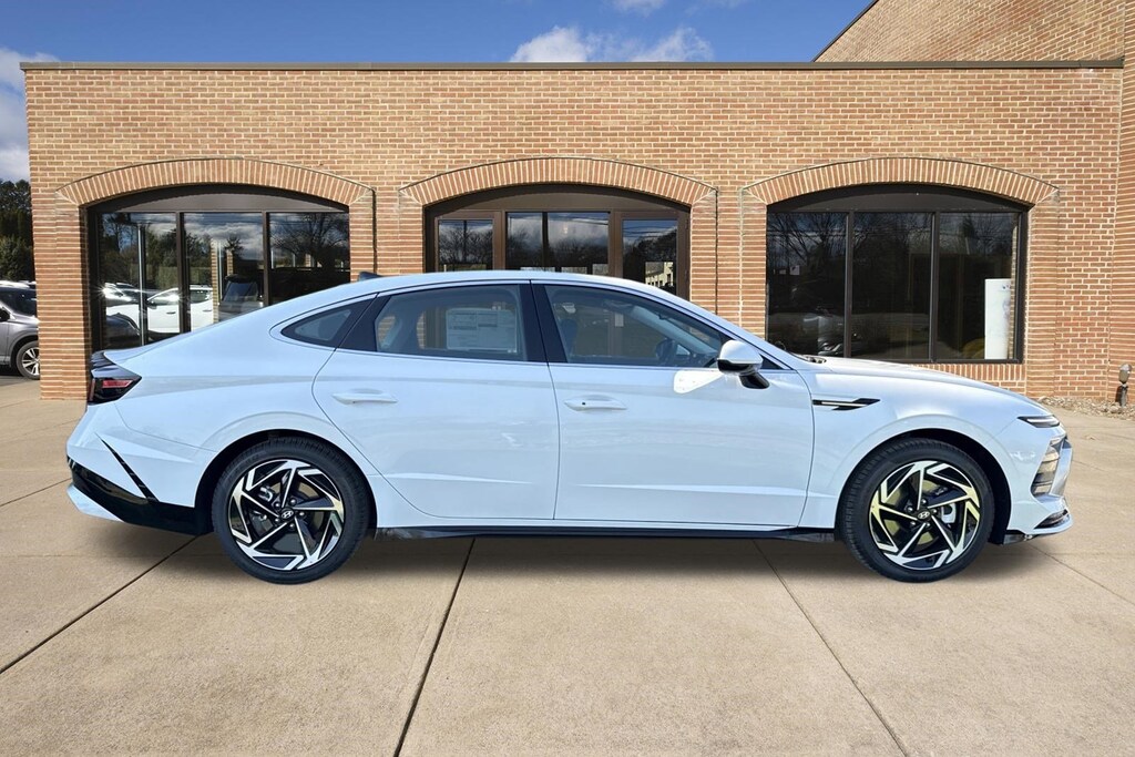 New 2026 Hyundai Sonata SEL Sport Sedan
