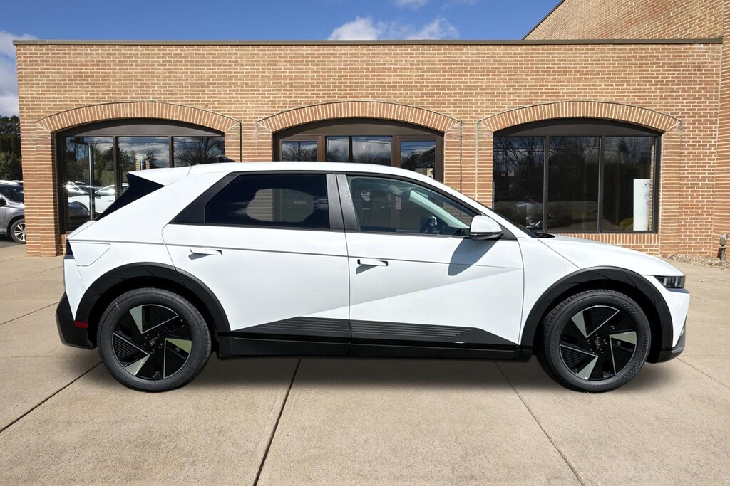 New 2026 Hyundai IONIQ 5 SEL SUV