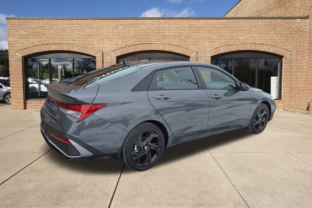 New 2026 Hyundai Elantra Hybrid SEL Sport Sedan