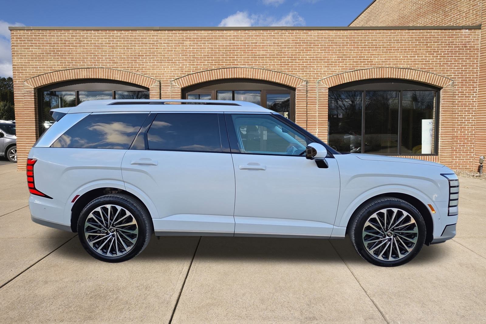 2026 Hyundai Palisade Calligraphy photo 2