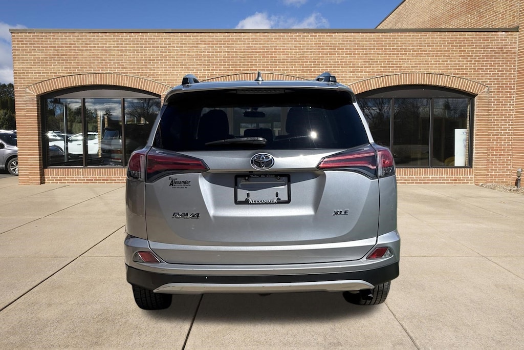 Used 2016 Toyota RAV4 XLE SUV