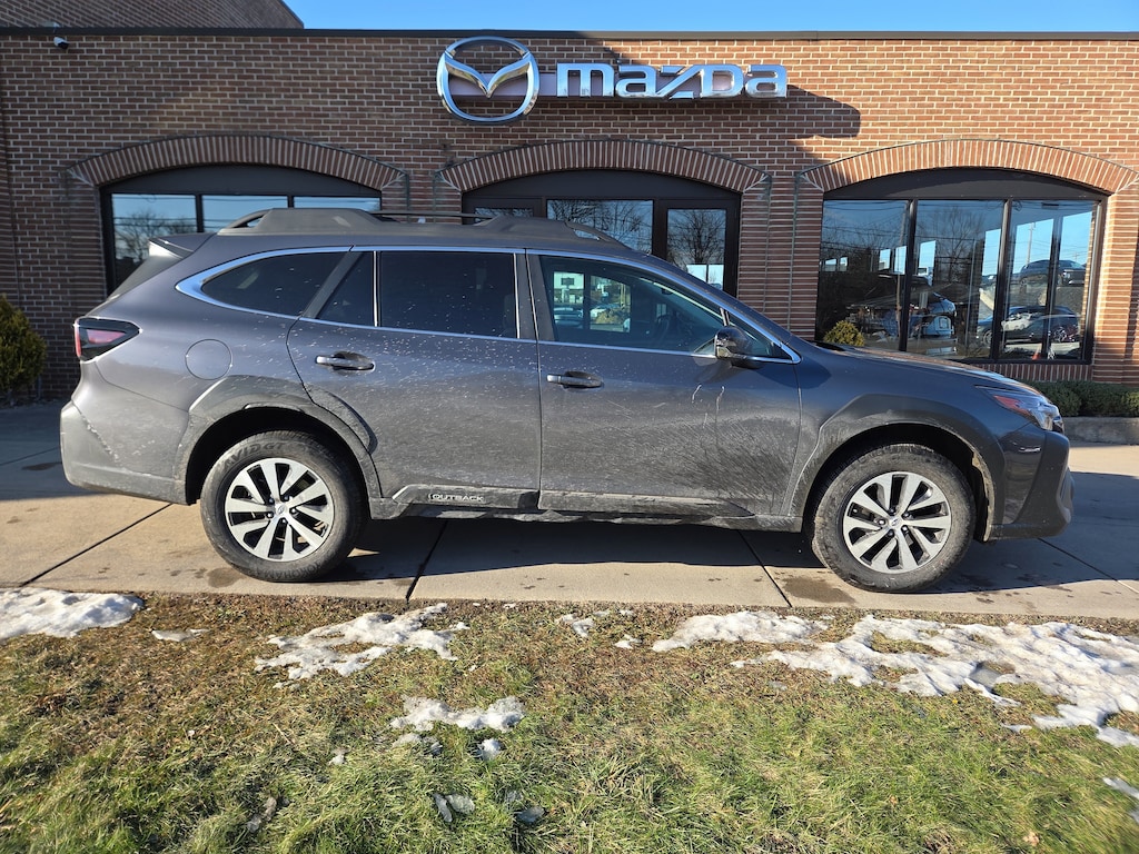 Used 2025 Subaru Outback Premium SUV