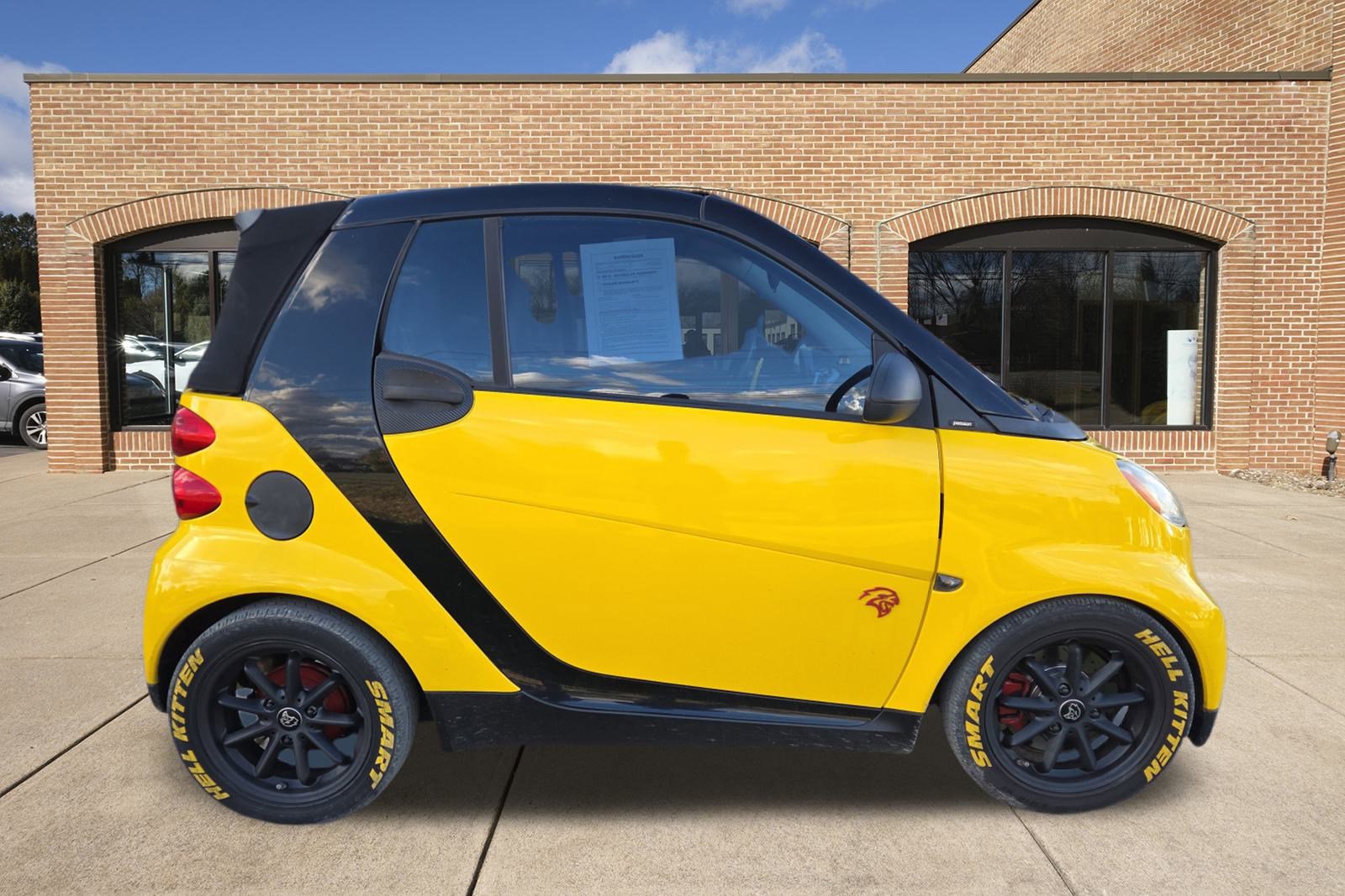 2009 Smart Fortwo photo 2