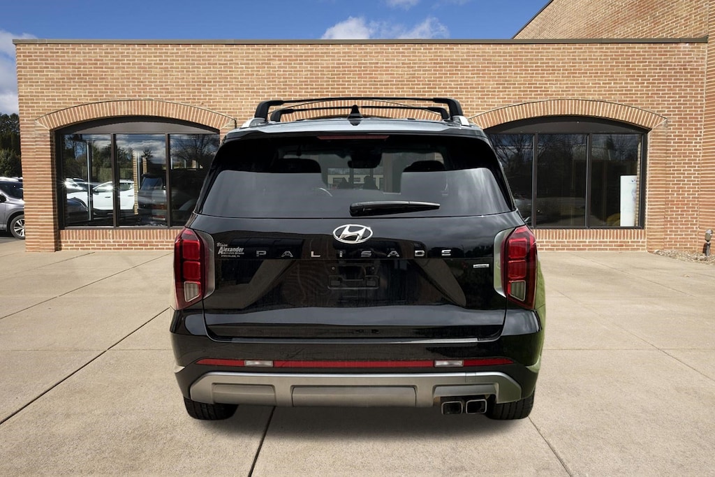 Used 2023 Hyundai Palisade Limited SUV