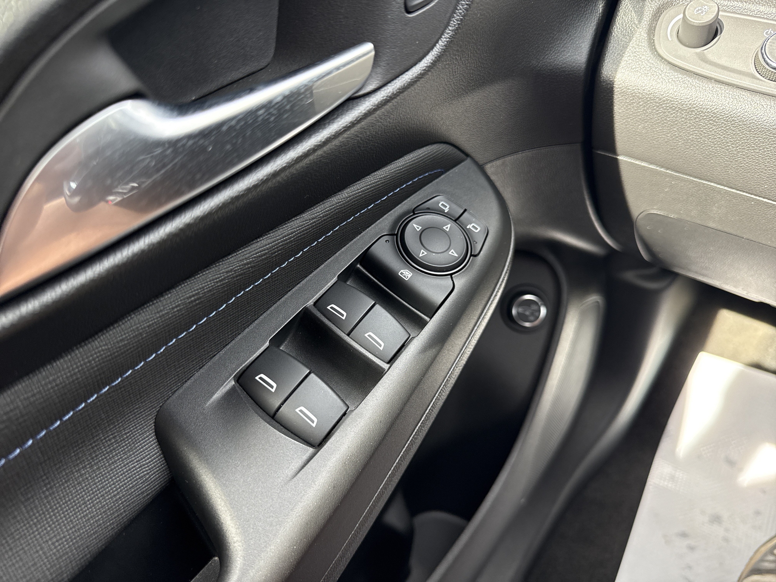 2024 Buick Envista Sport Touring - Photo 16