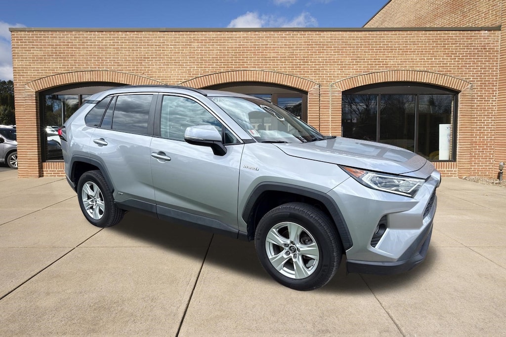 Used 2019 Toyota RAV4 XLE SUV