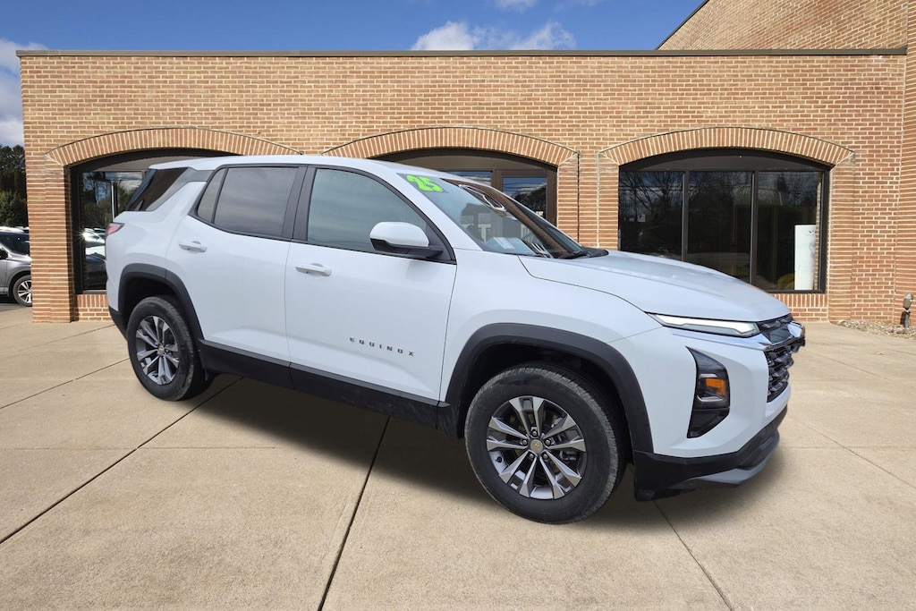 Used 2025 Chevrolet Equinox LT SUV