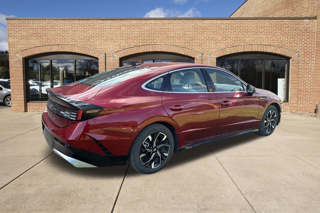 Used 2025 Hyundai Sonata SEL Sedan