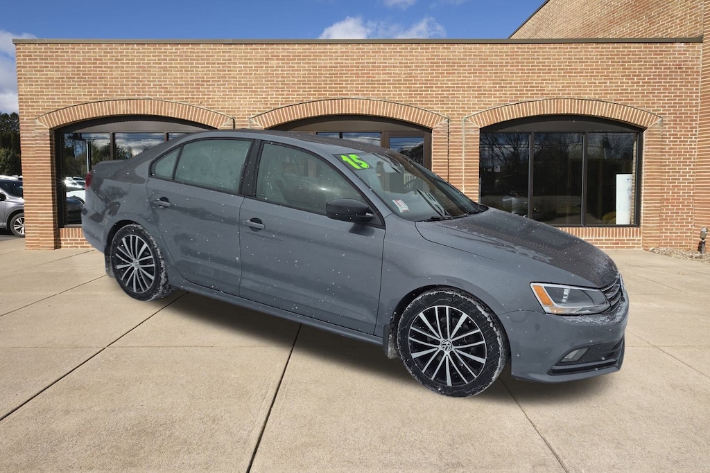 Used 2015 Volkswagen Jetta Sedan 1.8T Sport Sedan