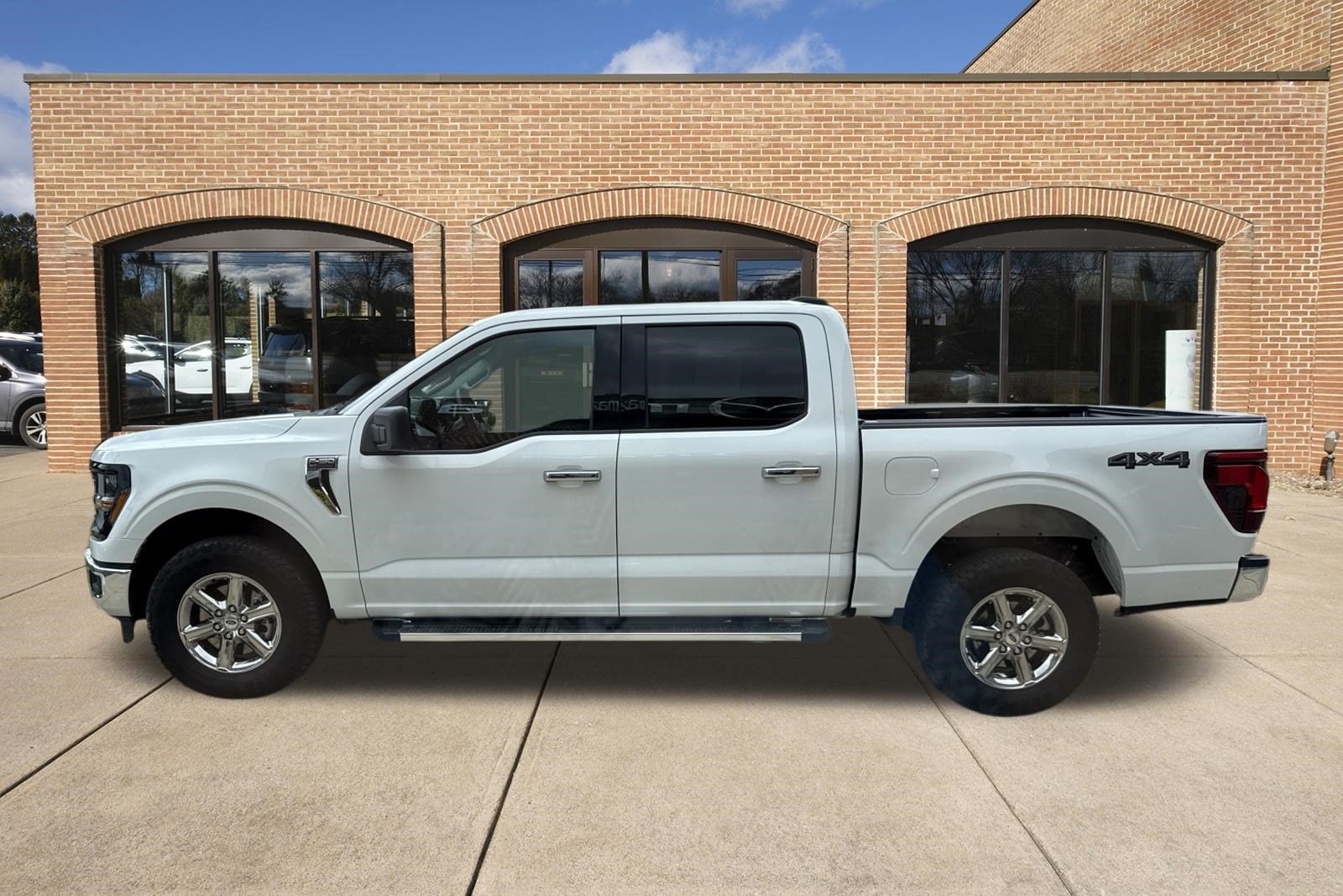 2025 Ford F-150 XLT - Photo 7