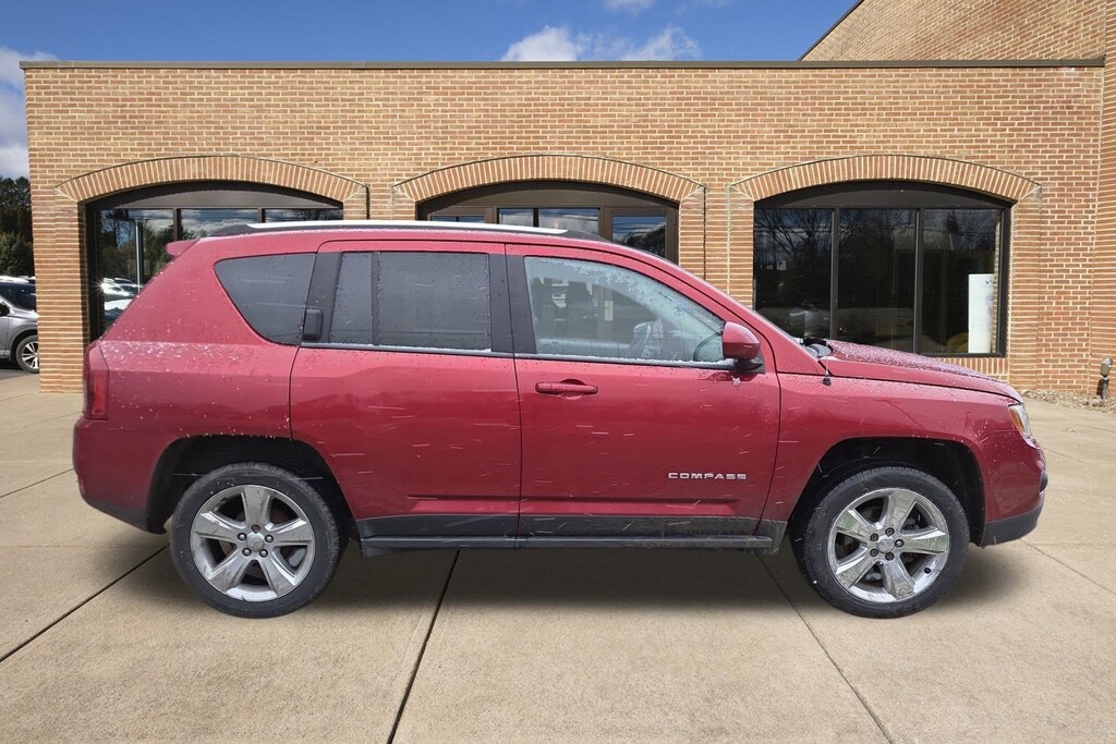 Used 2014 Jeep Compass Latitude FWD SUV