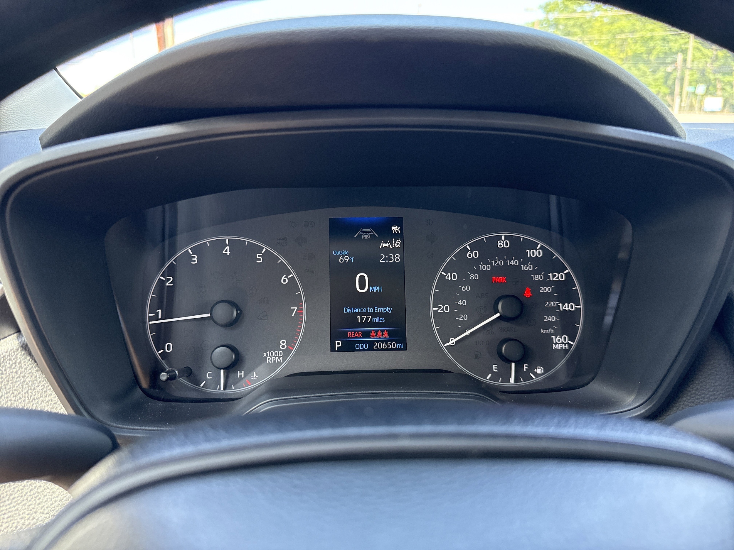 2025 Toyota Corolla LE - Photo 20