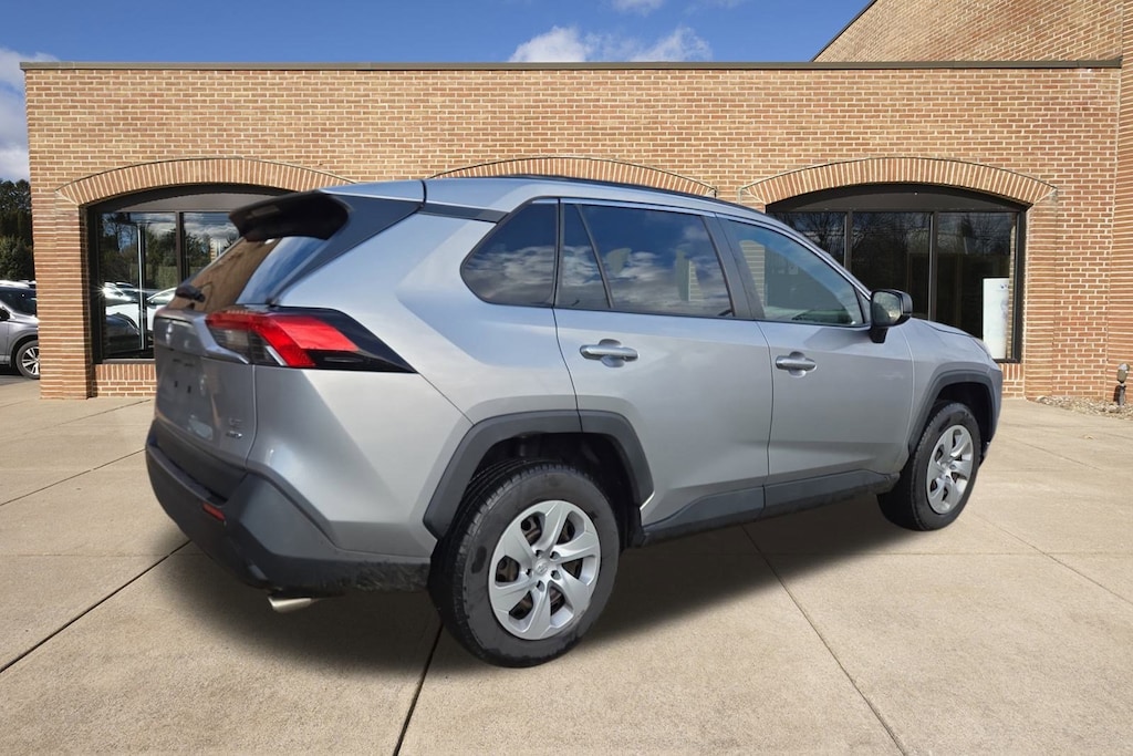 Used 2020 Toyota RAV4 LE SUV