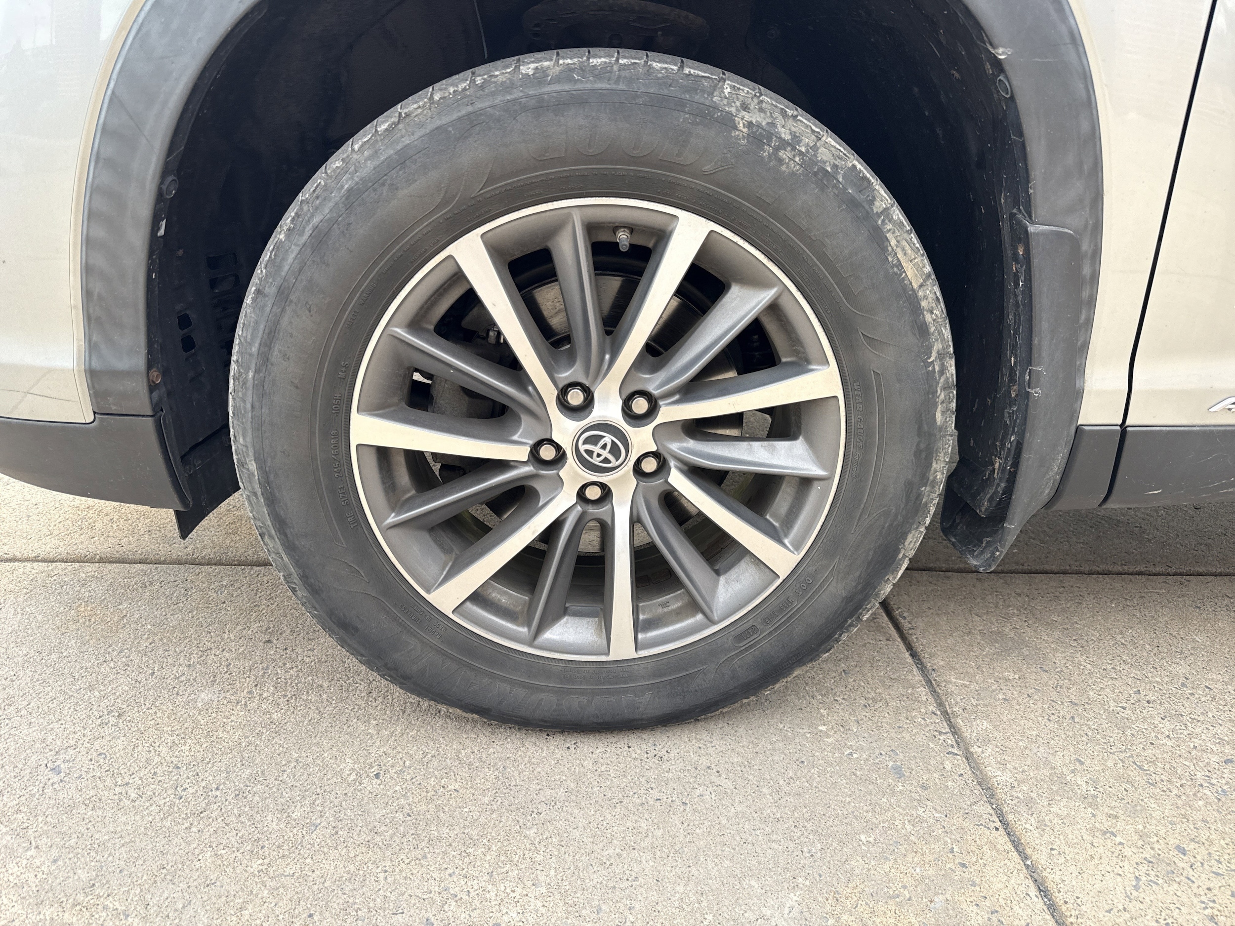 2019 Toyota Highlander XLE - Photo 20