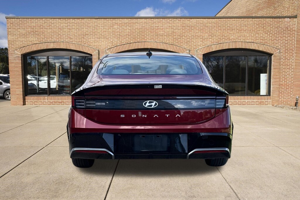 Used 2025 Hyundai Sonata SEL Sedan