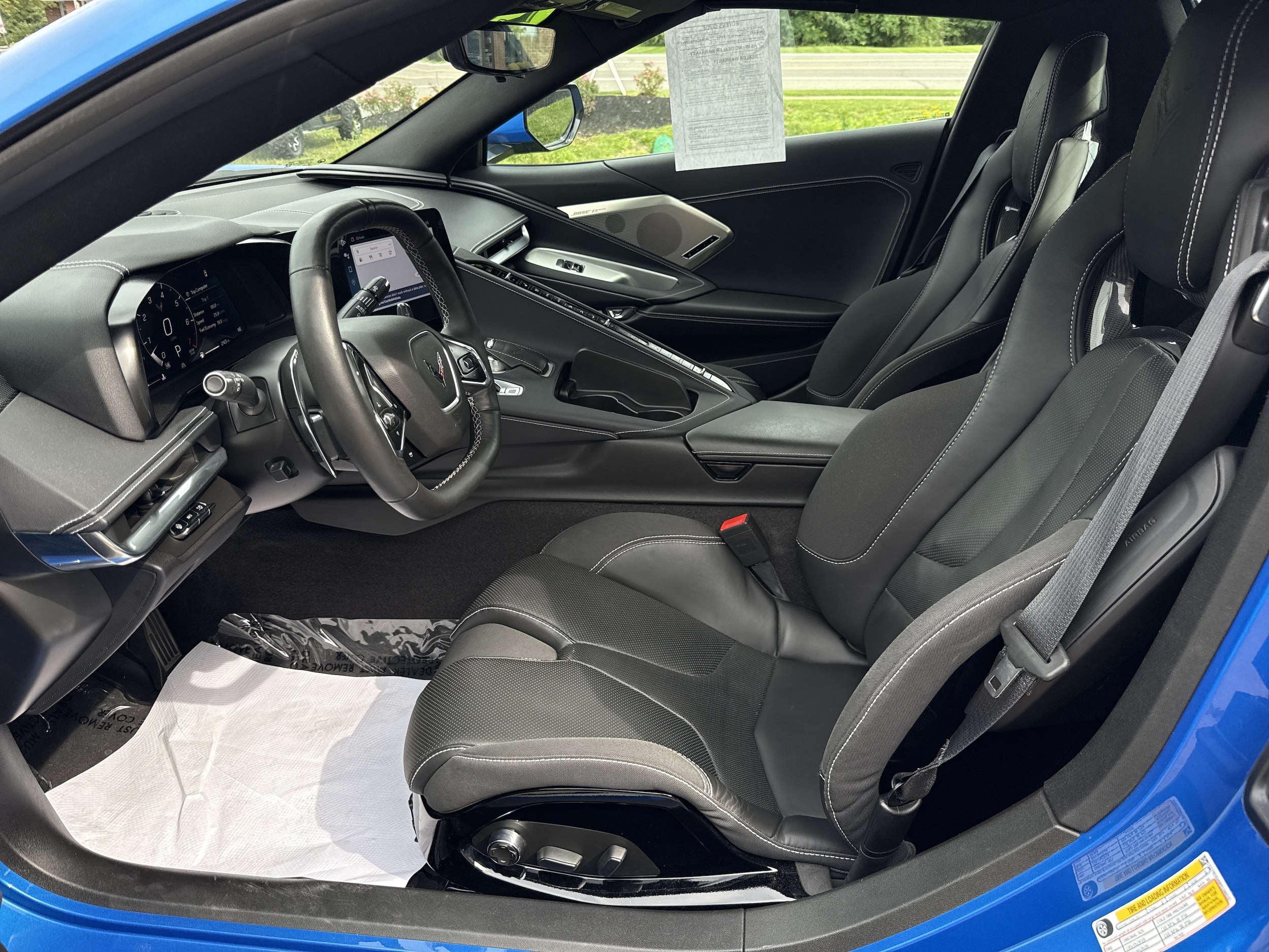 2024 Chevrolet Corvette 2LT - Photo 12