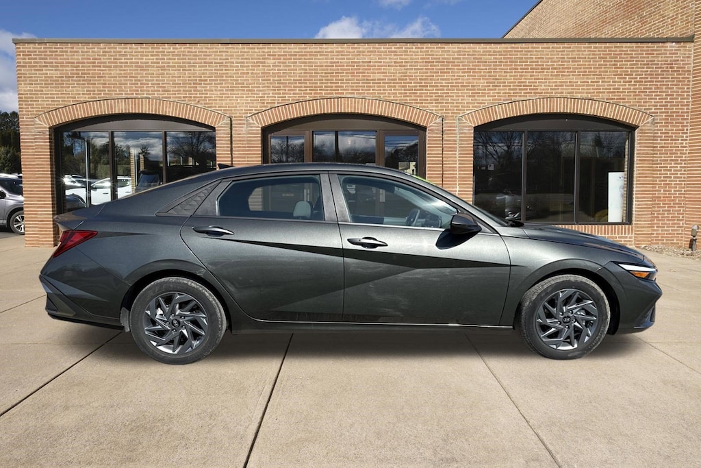 Certified 2024 Hyundai Elantra SEL Sedan