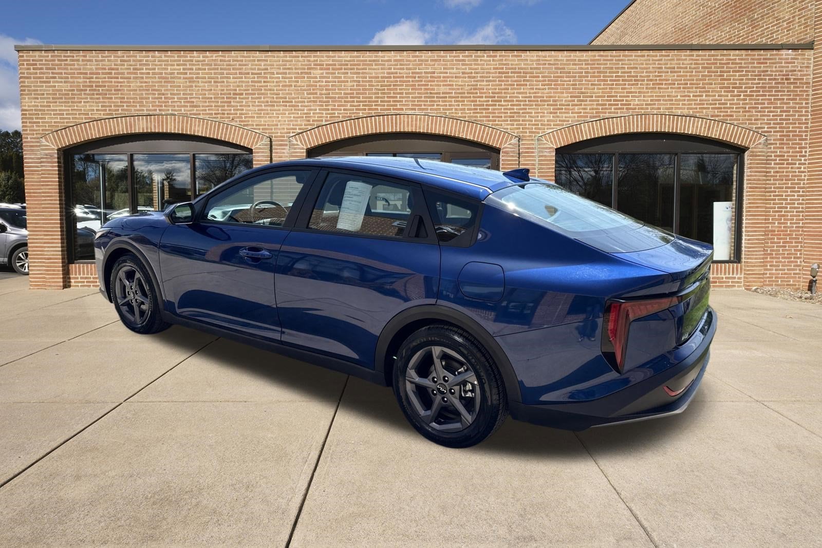 2025 Kia K4 LXS - Photo 6