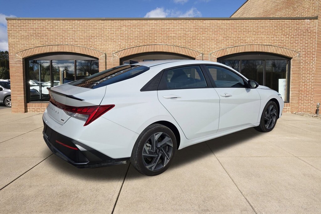 Certified 2025 Hyundai Elantra Hybrid SEL Sport Sedan