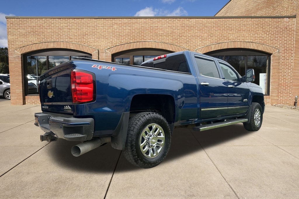 Used 2016 Chevrolet Silverado 3500HD High Country Truck Crew Cab