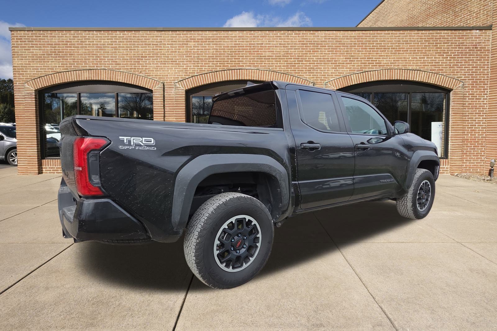 2024 Toyota Tacoma TRD Off-Road Limited photo 3
