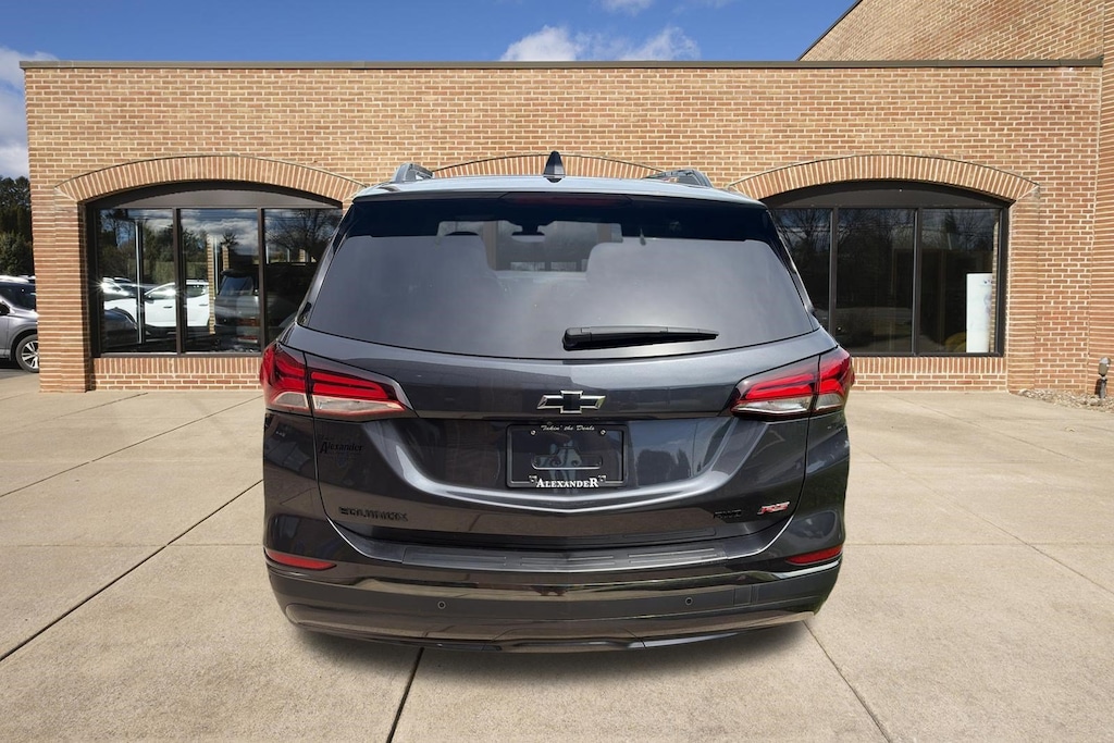 Used 2023 Chevrolet Equinox RS SUV