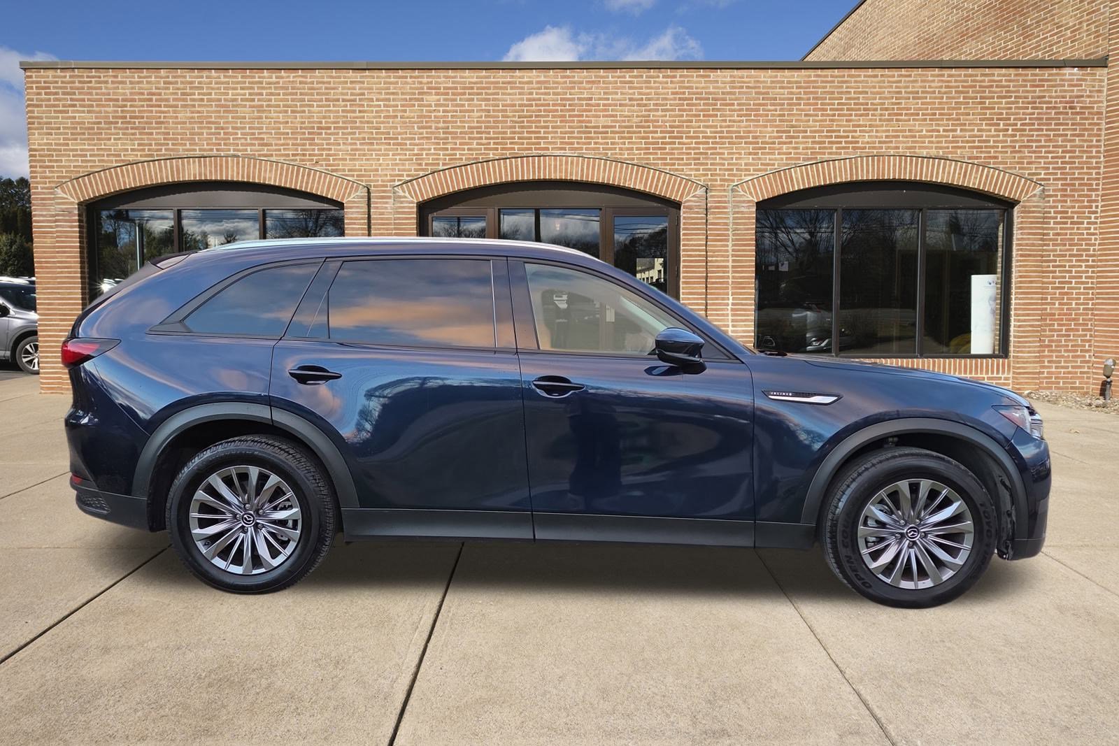 2025 Mazda CX-90 3.3 Turbo Preferred photo 2