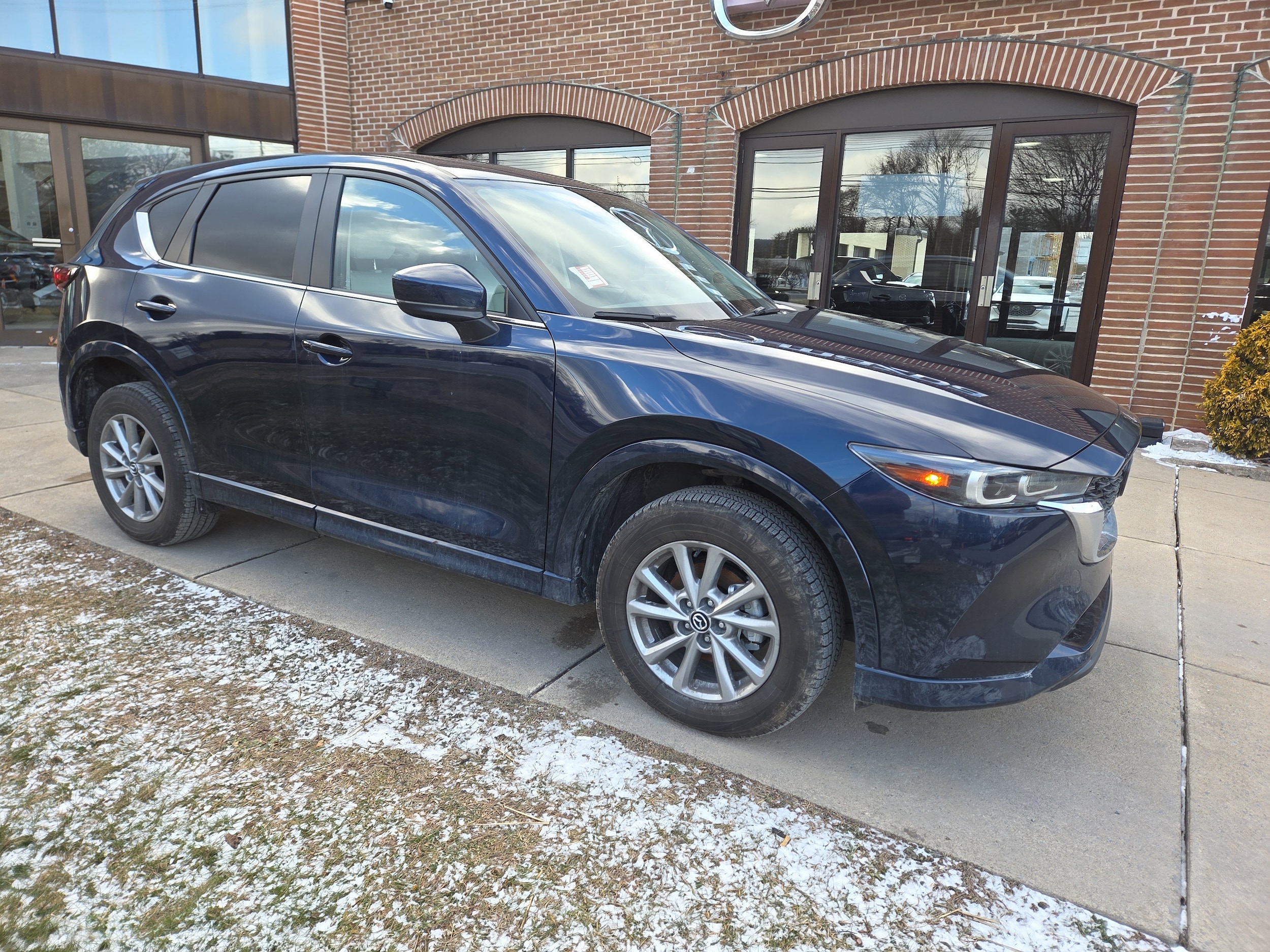 2025 Mazda CX-5 S Preferred package's photo