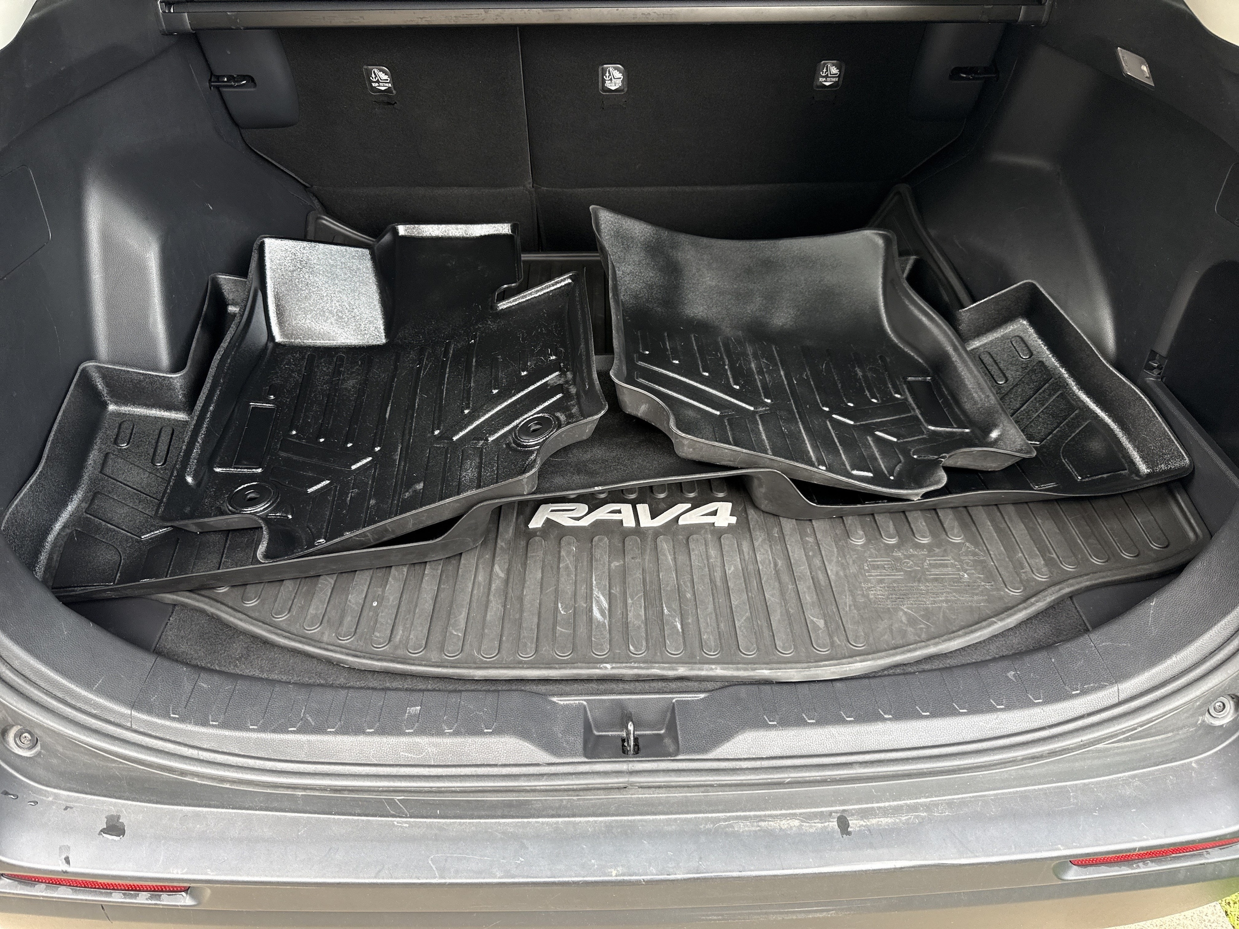 2019 Toyota RAV4 XLE - Photo 9