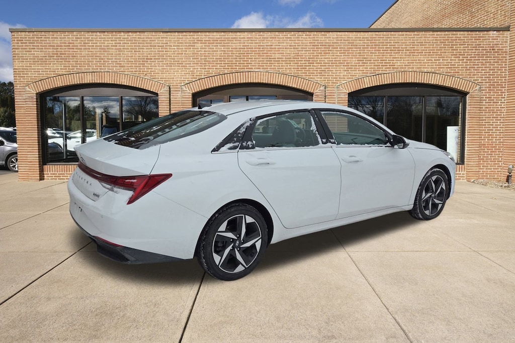 Used 2023 Hyundai Elantra Hybrid Limited Sedan