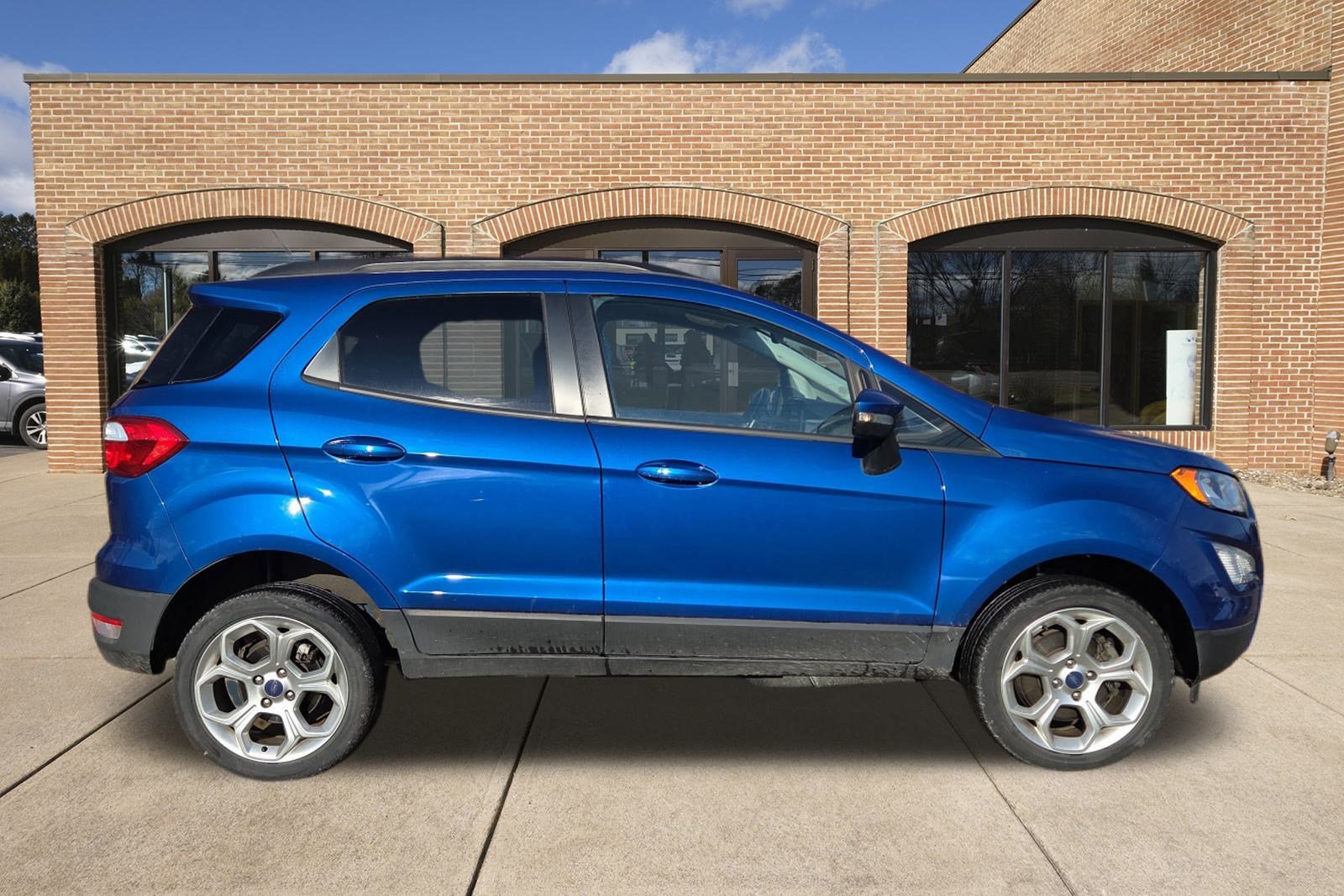 2021 Ford EcoSport SE photo 2