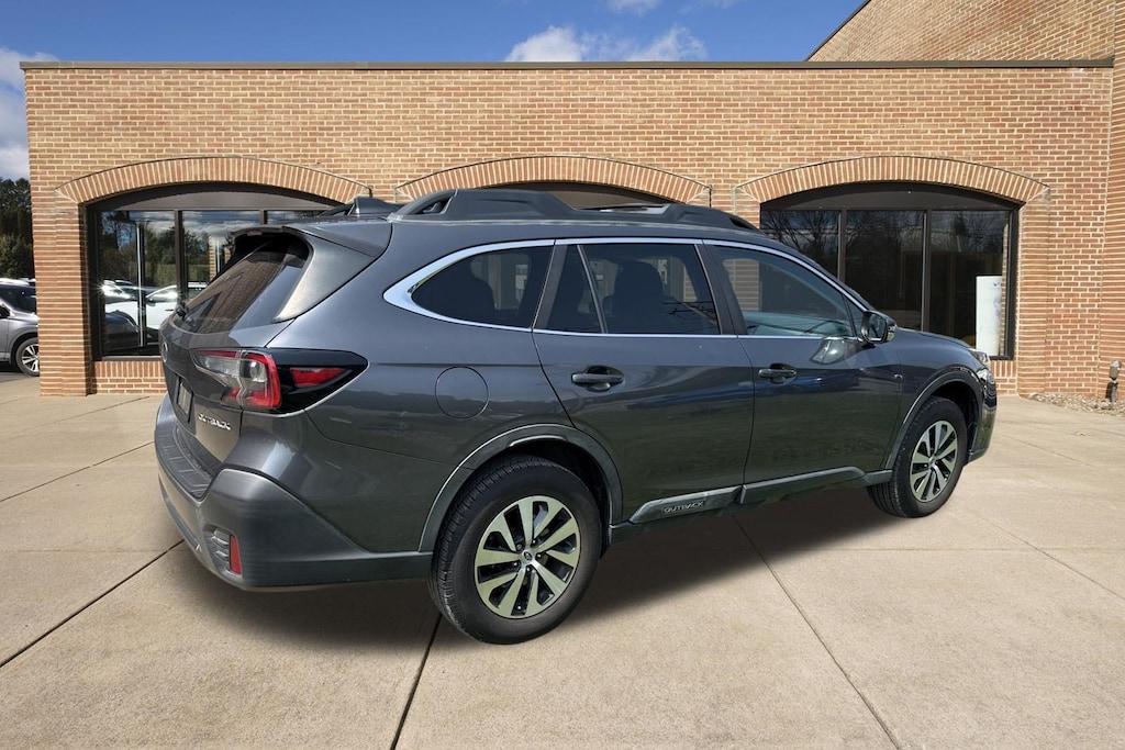 Used 2020 Subaru Outback Premium SUV