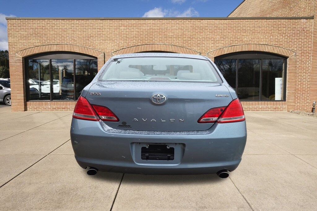 Used 2006 Toyota Avalon Limited Sedan