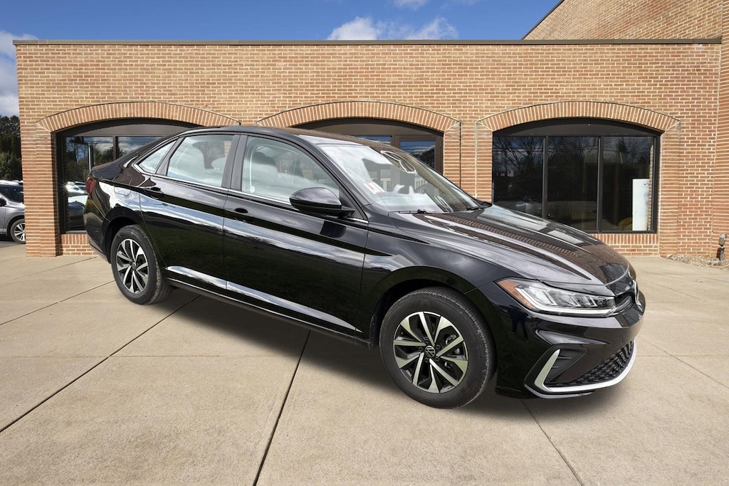 Used 2025 Volkswagen Jetta 1.5T S Sedan