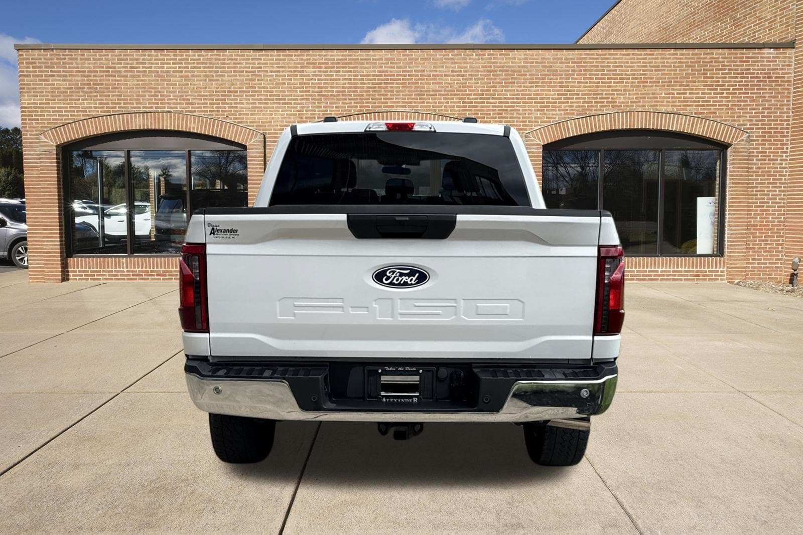 2025 Ford F-150 XLT - Photo 4