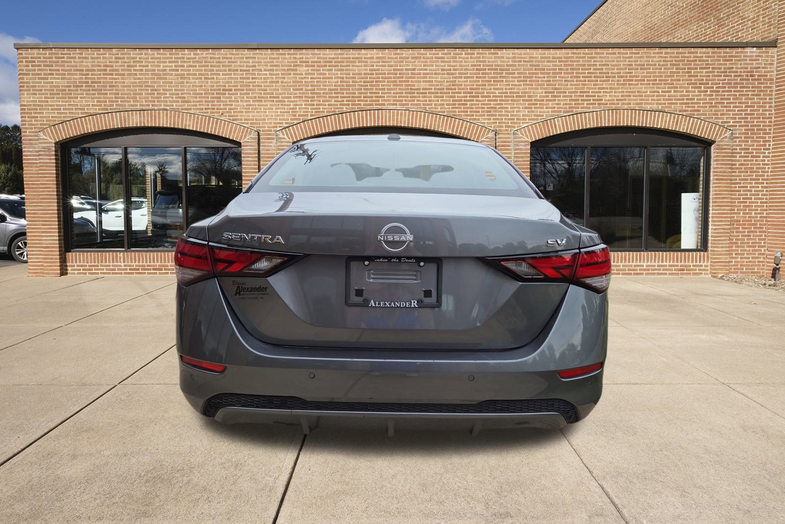 2024 Nissan Sentra SV photo 4