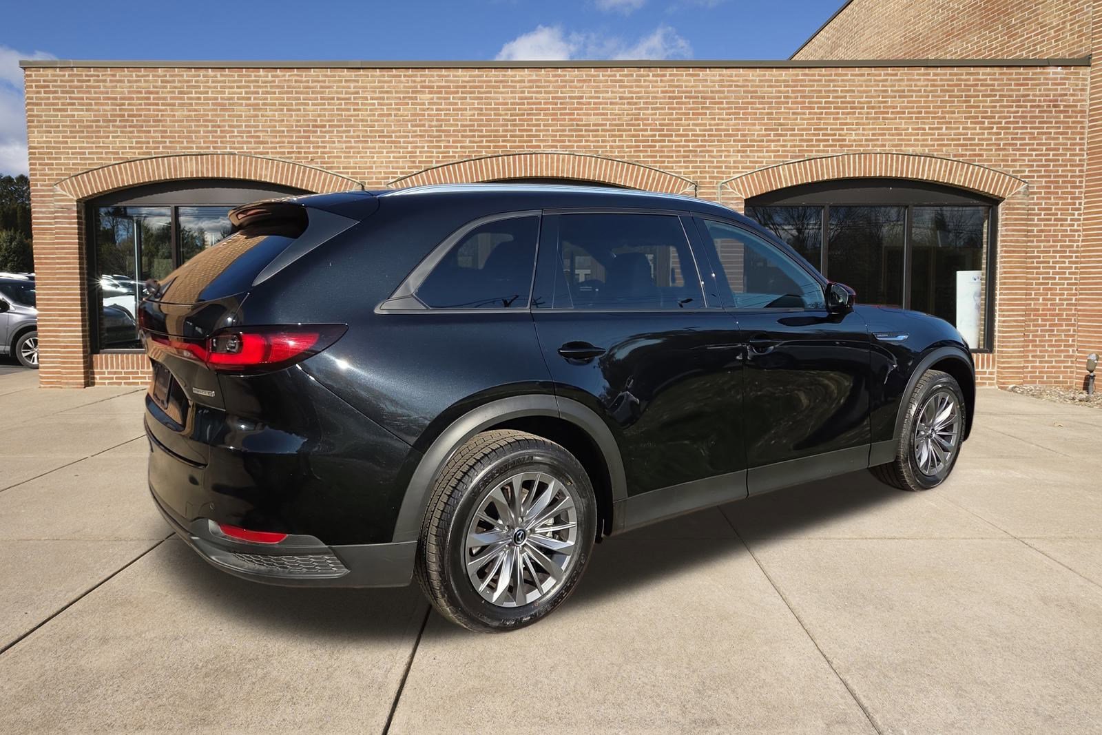 2025 Mazda CX-90 3.3 Turbo Preferred photo 2