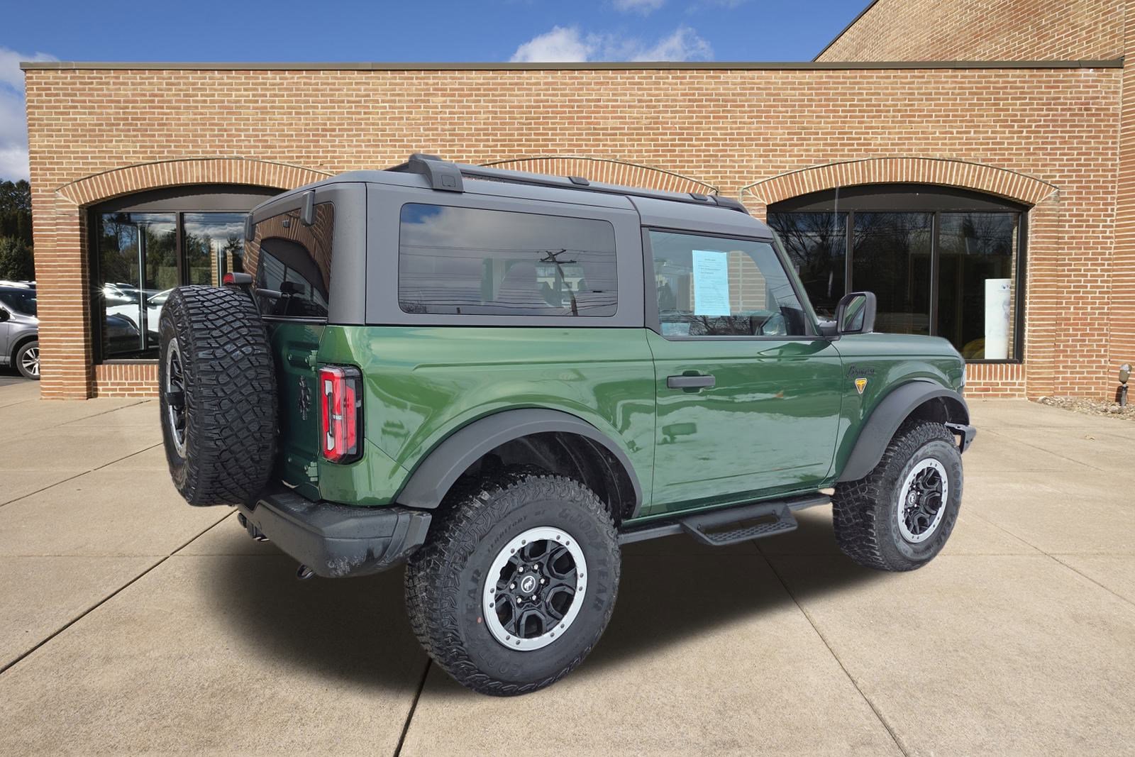 2024 Ford Bronco Badlands photo 3