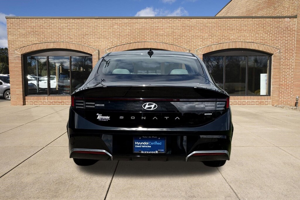 Certified 2025 Hyundai Sonata Hybrid SEL Sedan