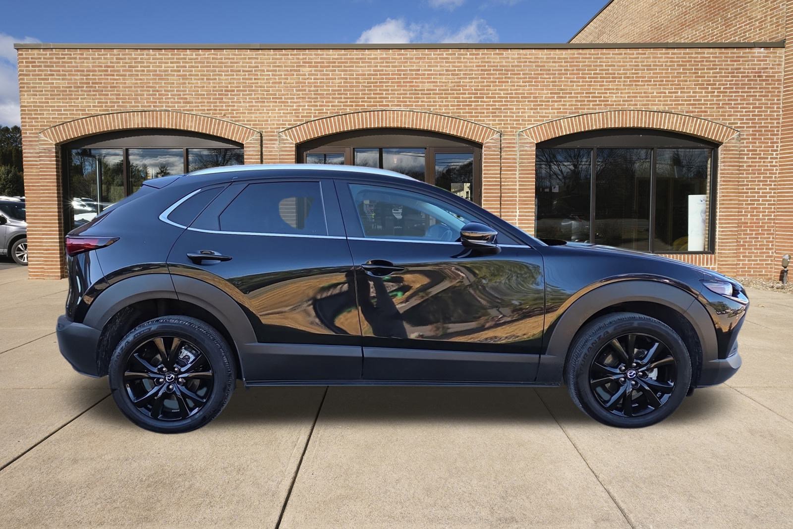 2024 Mazda CX-30 2.5 Select Sport photo 2