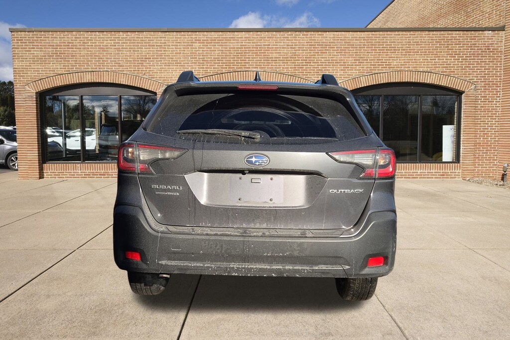 Used 2025 Subaru Outback Premium SUV