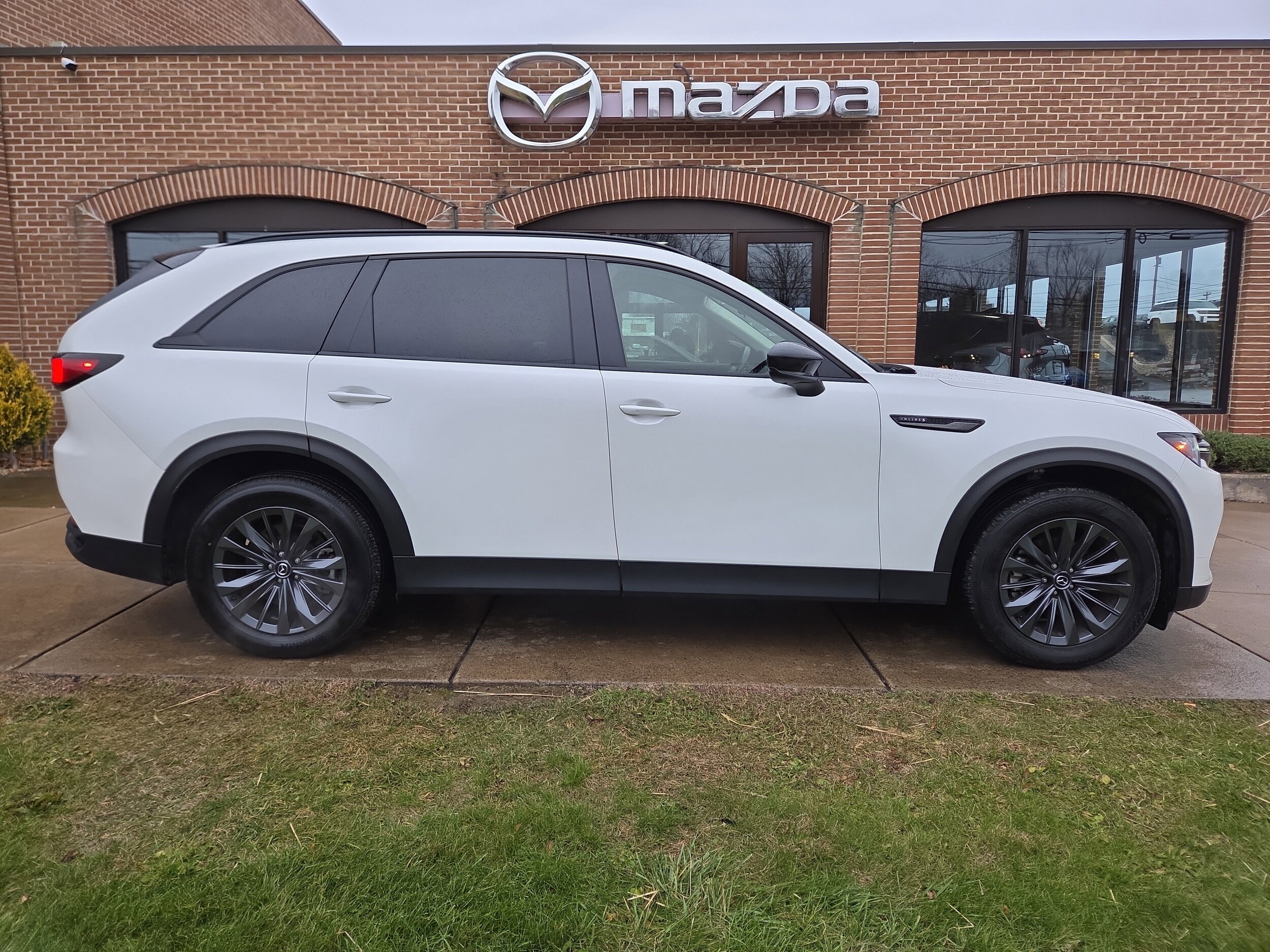 2025 Mazda CX-70 3.3 Turbo Preferred photo 2