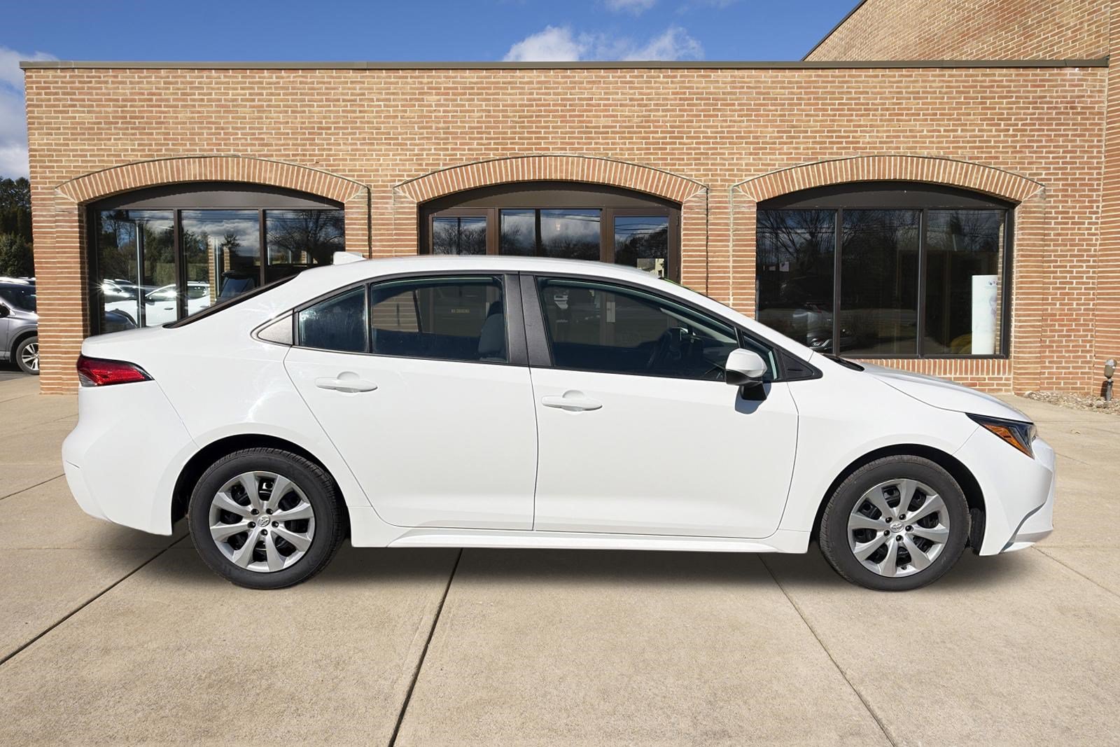 Used 2025 Toyota Corolla LE Sedan