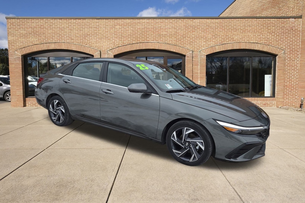 Certified 2025 Hyundai Elantra Hybrid Limited Sedan