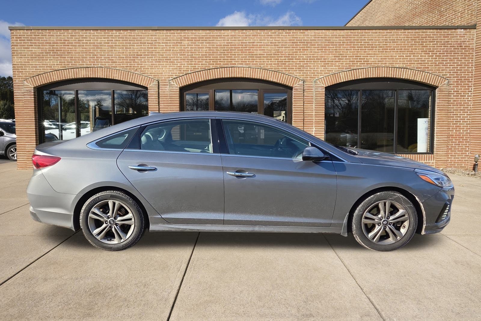 Used 2019 Hyundai Sonata Limited with VIN 5NPE34AF4KH816318 for sale in State College, PA