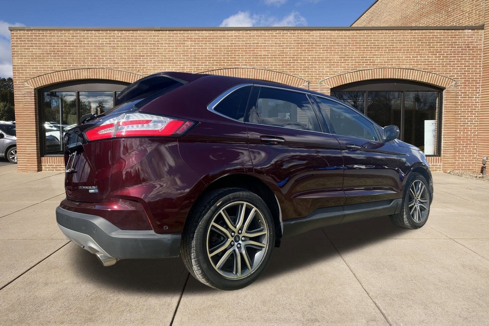 2019 Ford Edge Titanium photo 3